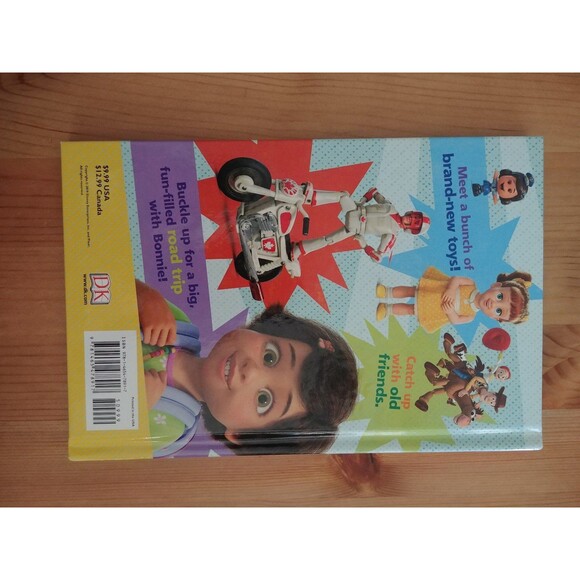Toy Story 4 The Official Guide Book - Picture 2 of 2